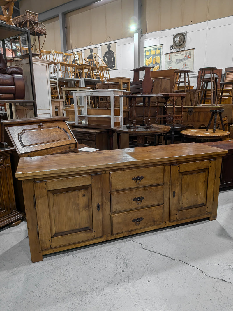 パインウッド サイドボード <br> 大和店 - ヴィンテージ SHARK ATTACK