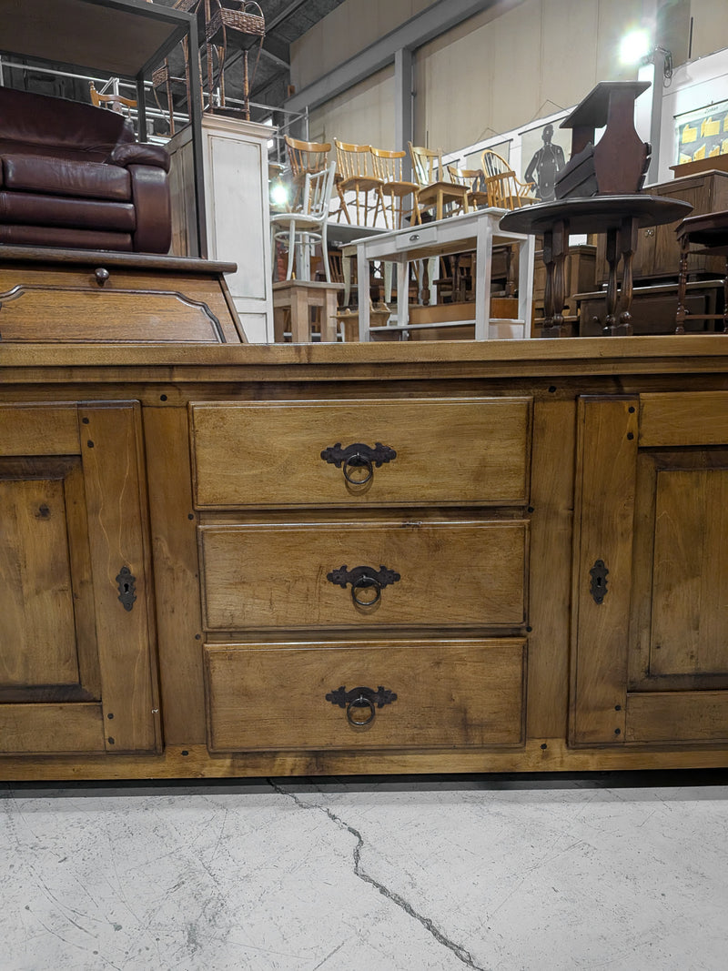 パインウッド サイドボード <br> 大和店 - ヴィンテージ SHARK ATTACK