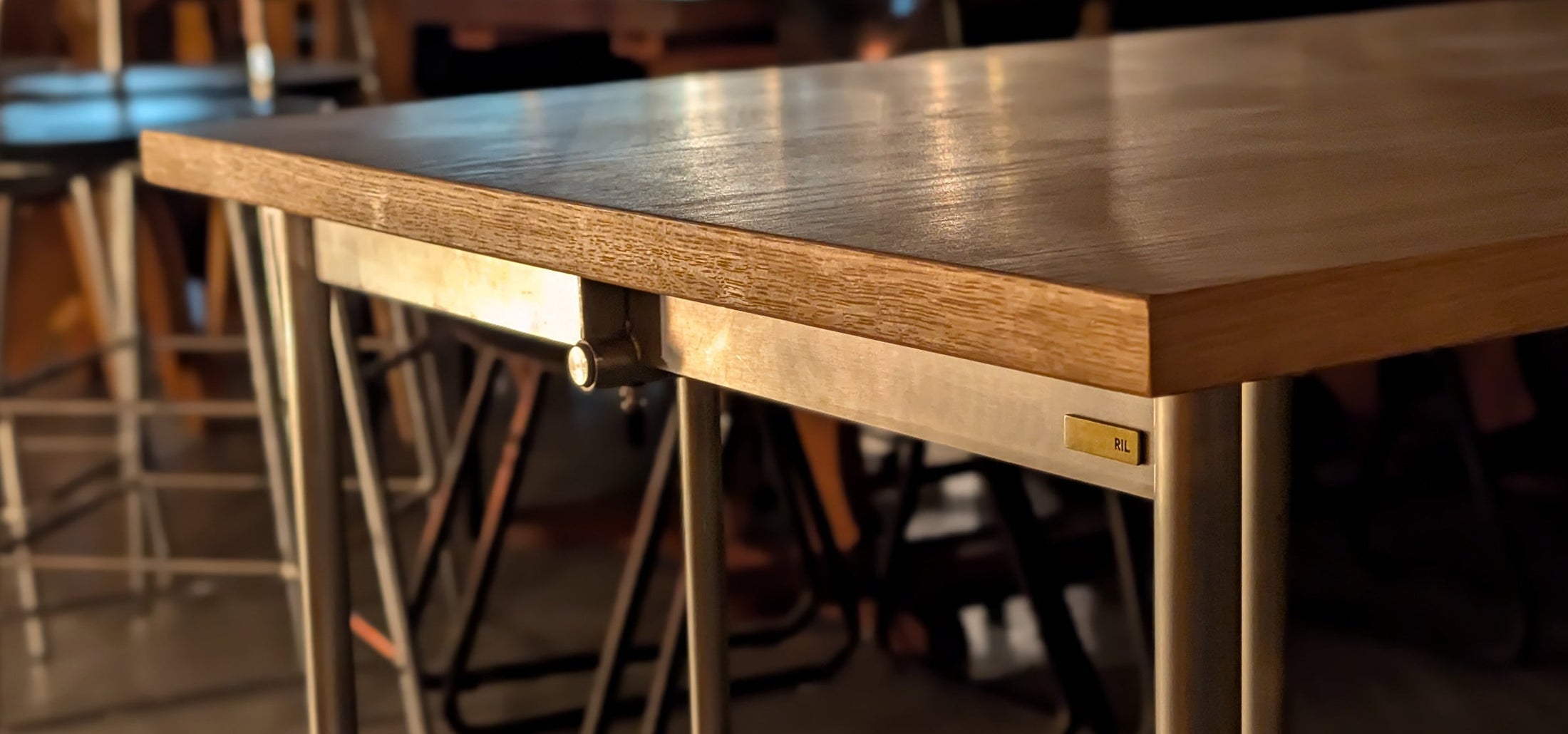 ヴィンテージ ・ インテリア家具 通販 【 SHARK ATTACK】