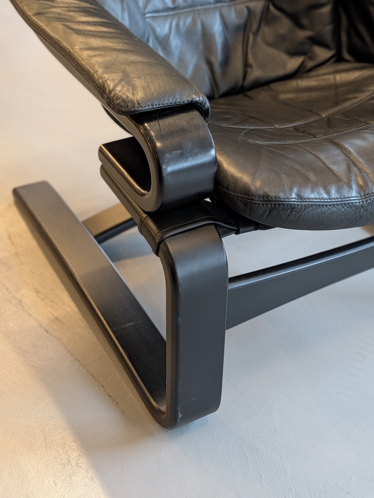 SKIPPER MØBLER , Svend Skipper - ”Apollo Chair” レザー ラウンジチェア＆オットマン - 1970's , Denmark
