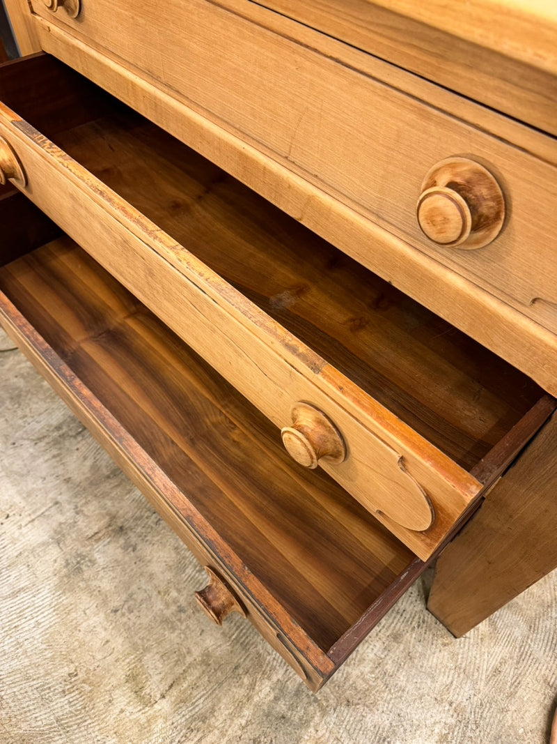 チークウッド チェスト<br> cerote antiques - ヴィンテージ SHARK ATTACK