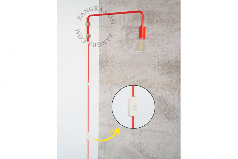 zangra <br>wall light with swing arm <br>- red <br>大和店