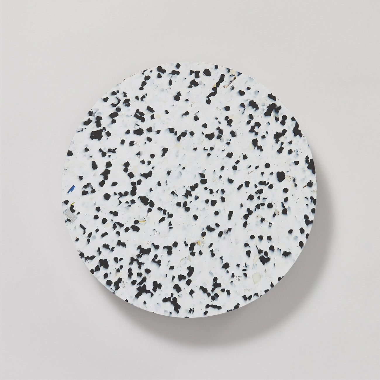 ビデオをロード: TIPTOE - 【P】LOU stool in recycled plastic MACCHIATO -