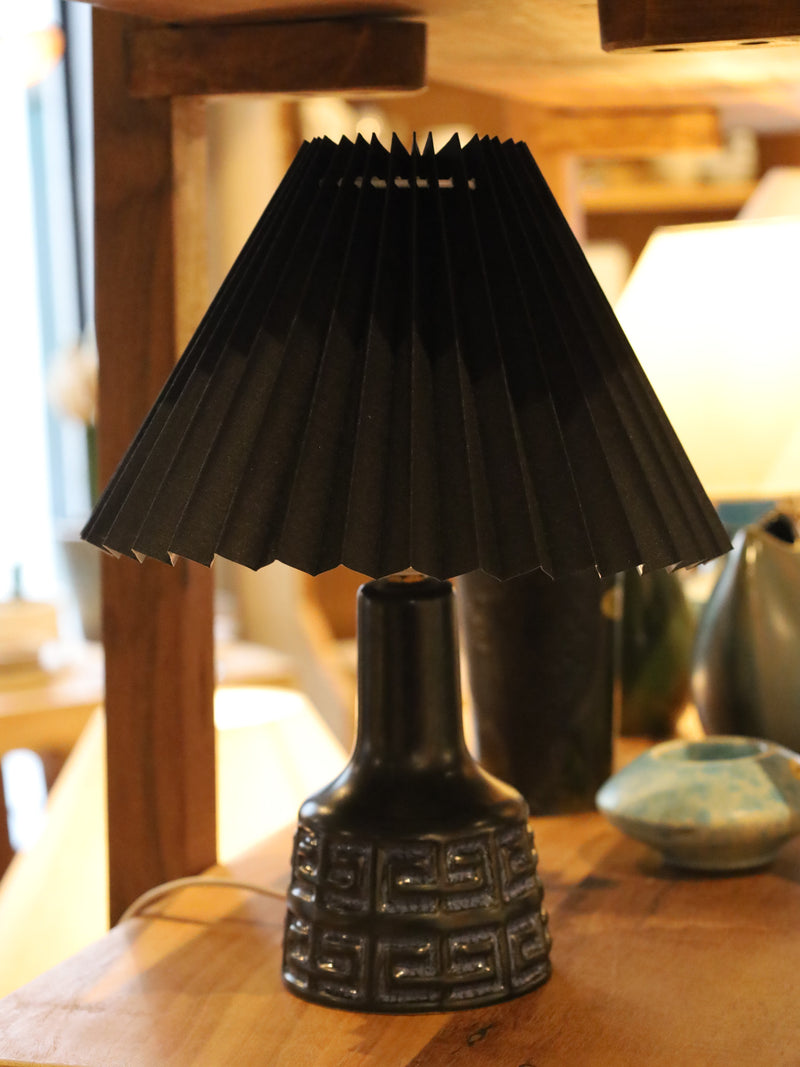 セラミックテーブルランプ <br> 1960's <br>reload - ヴィンテージ SHARK ATTACK