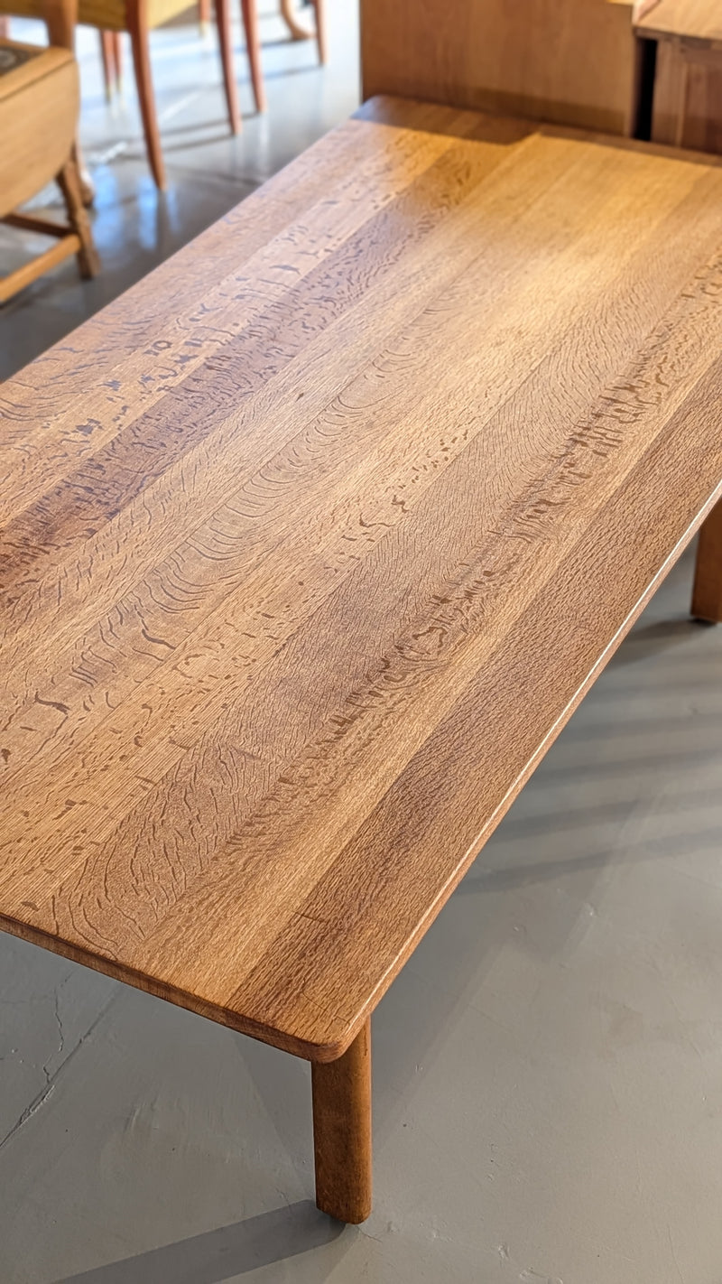 LOW TABLE / SIDE TABLE