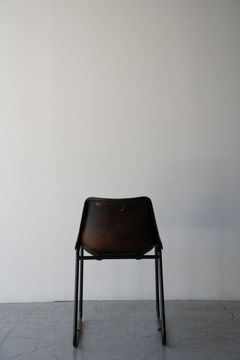 Leather x iron chair vintage Yamato store