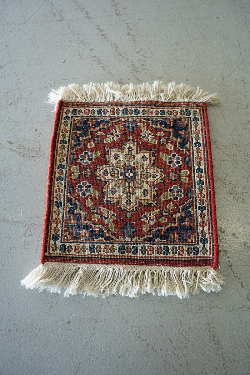 Tribal rug 400×300<br> vintage yamato store