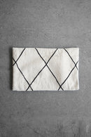 モロッコクッション/ベニワレン　57×37<br>大和店 - ヴィンテージ SHARK ATTACK