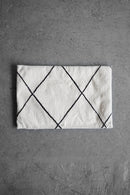 モロッコクッション/ベニワレン　57×37<br>大和店 - ヴィンテージ SHARK ATTACK