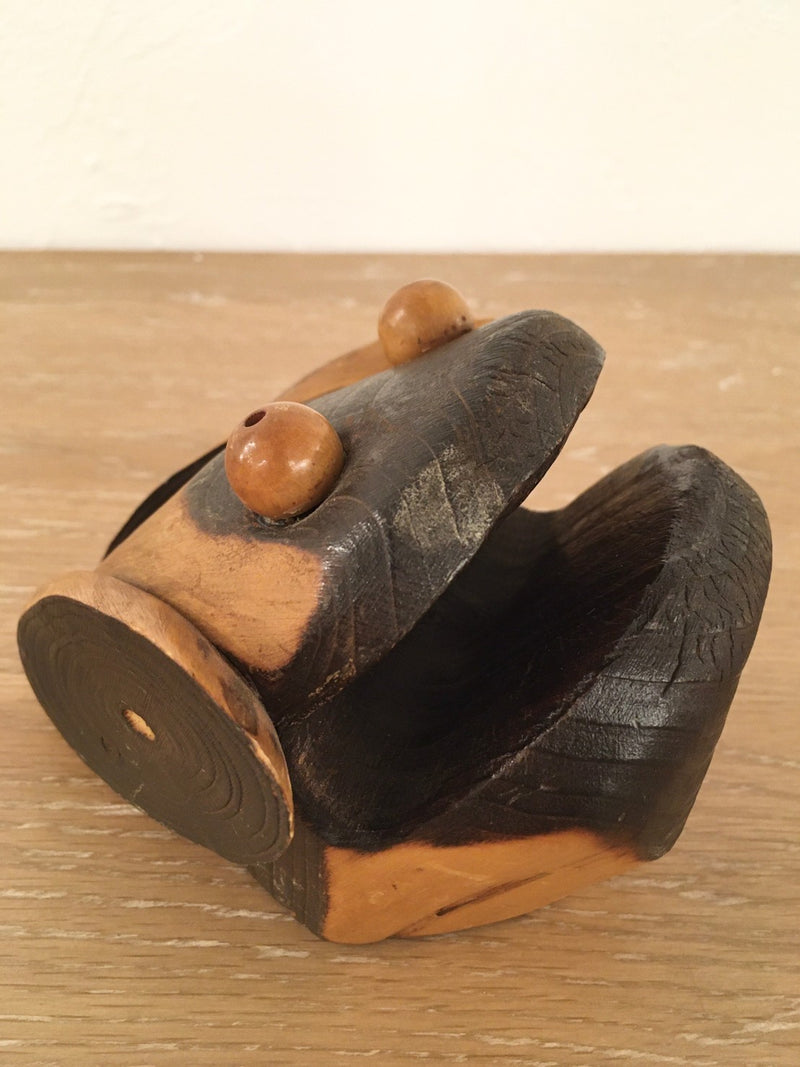 Vintage frog motif wood object Sendagaya<br>