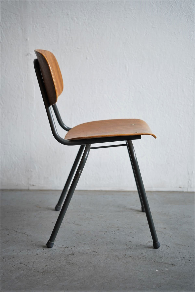 vintage<br> Car Katwijk plywood x iron stacking chair<br> Osaka store