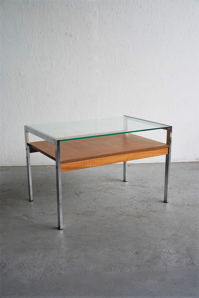 Vintage glass top coffee table A Osaka store