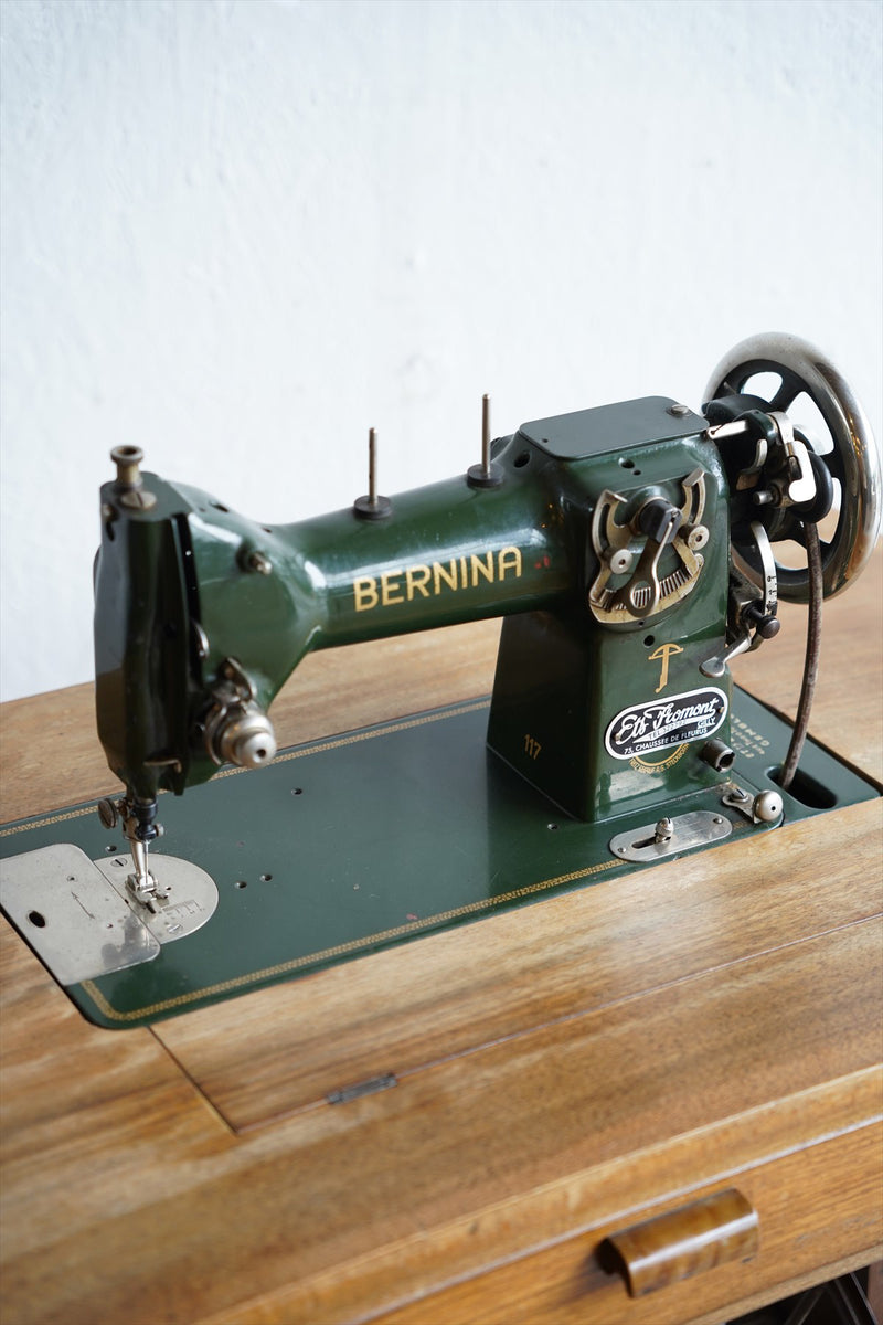Vintage BERNINA sewing machine table Osaka store