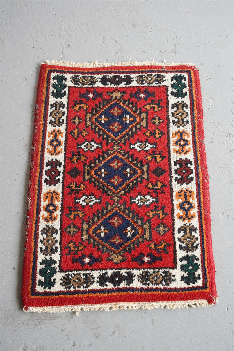 Tribal rug 670×420<br> vintage osaka store