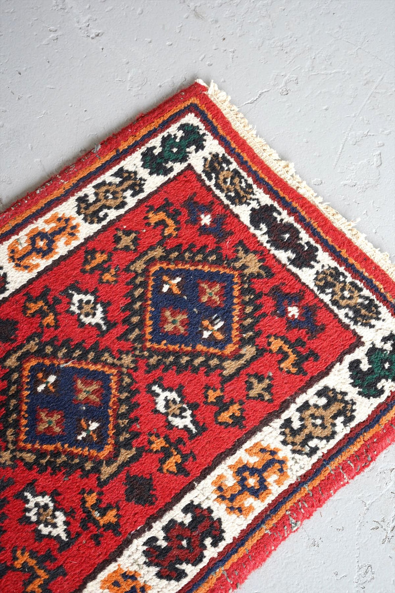 Tribal rug 670×420<br> vintage osaka store