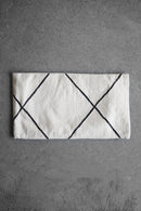 モロッコクッション/ベニワレン　67×38<br>大和店 - ヴィンテージ SHARK ATTACK