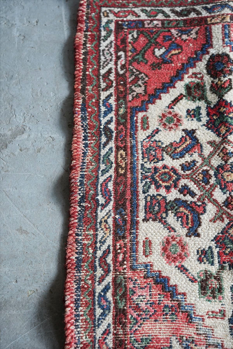 Tribal rug 870×570<br> vintage osaka store