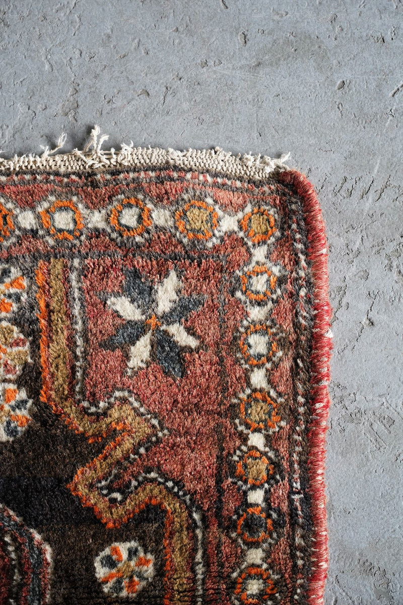 (Checking availability) Tribal rug 1215×810<br> vintage osaka store