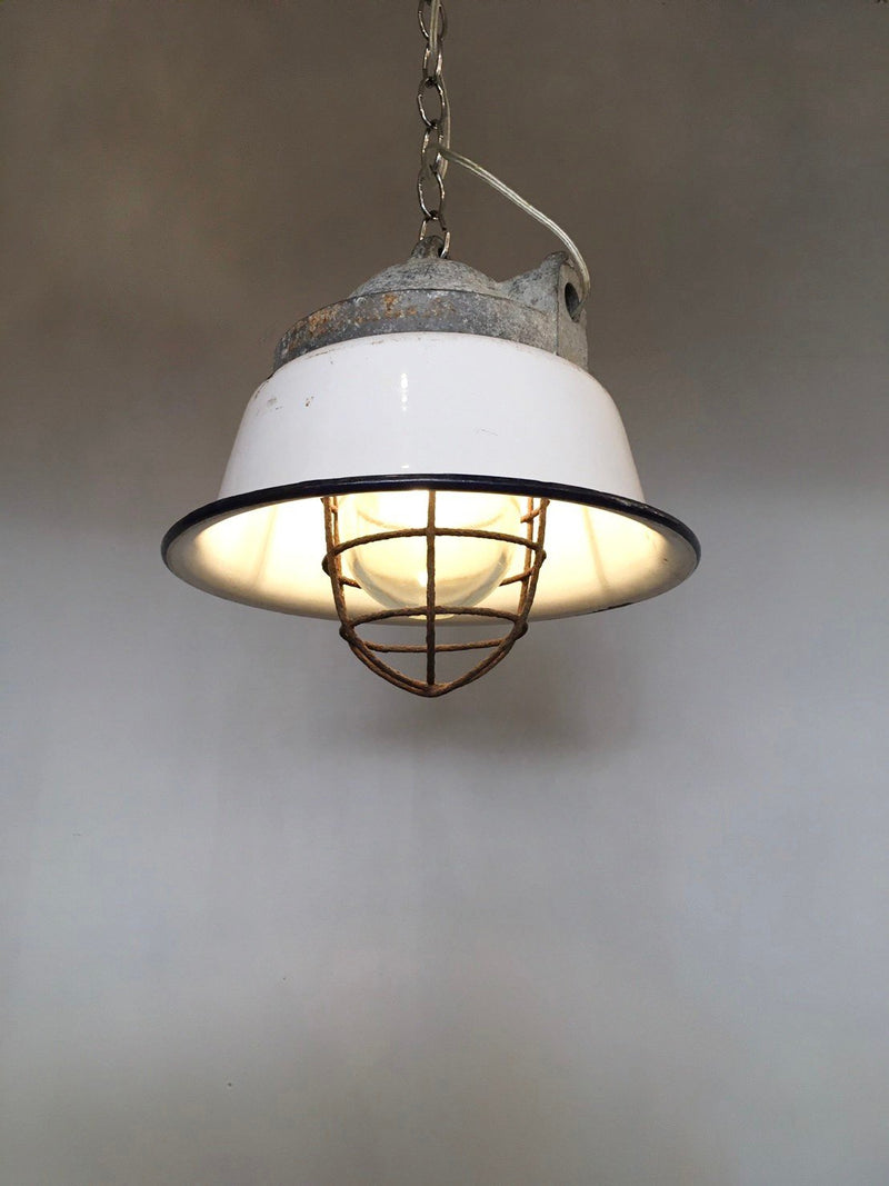Vintage Industrial Pendant Lamp/Deck Lamp Sendagaya Store