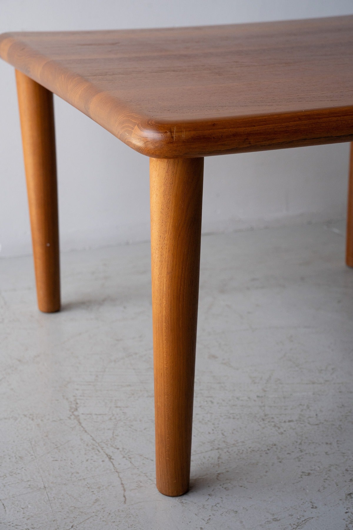 Denmark "Grete Jalk" Glostrup Møbelfabrik Furniture コーヒーテーブル <br>ヴィンテージ<br> 大和店 - ヴィンテージ SHARK ATTACK