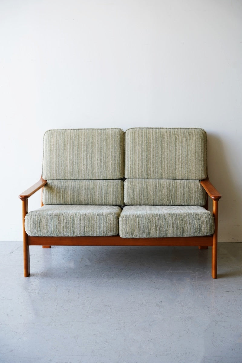 2 seater wood fabric sofa vintage Sendagaya store