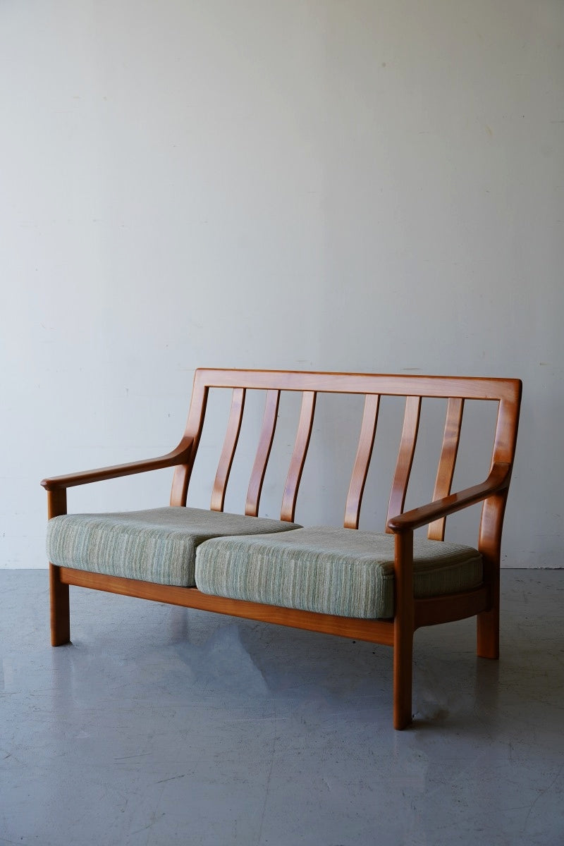 2 seater wood fabric sofa vintage Sendagaya store