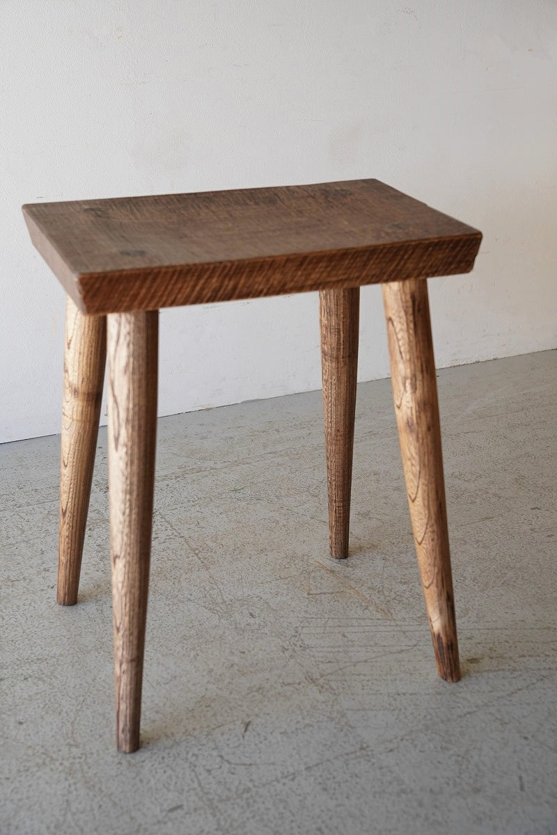 Kaku stool (normal) (A)