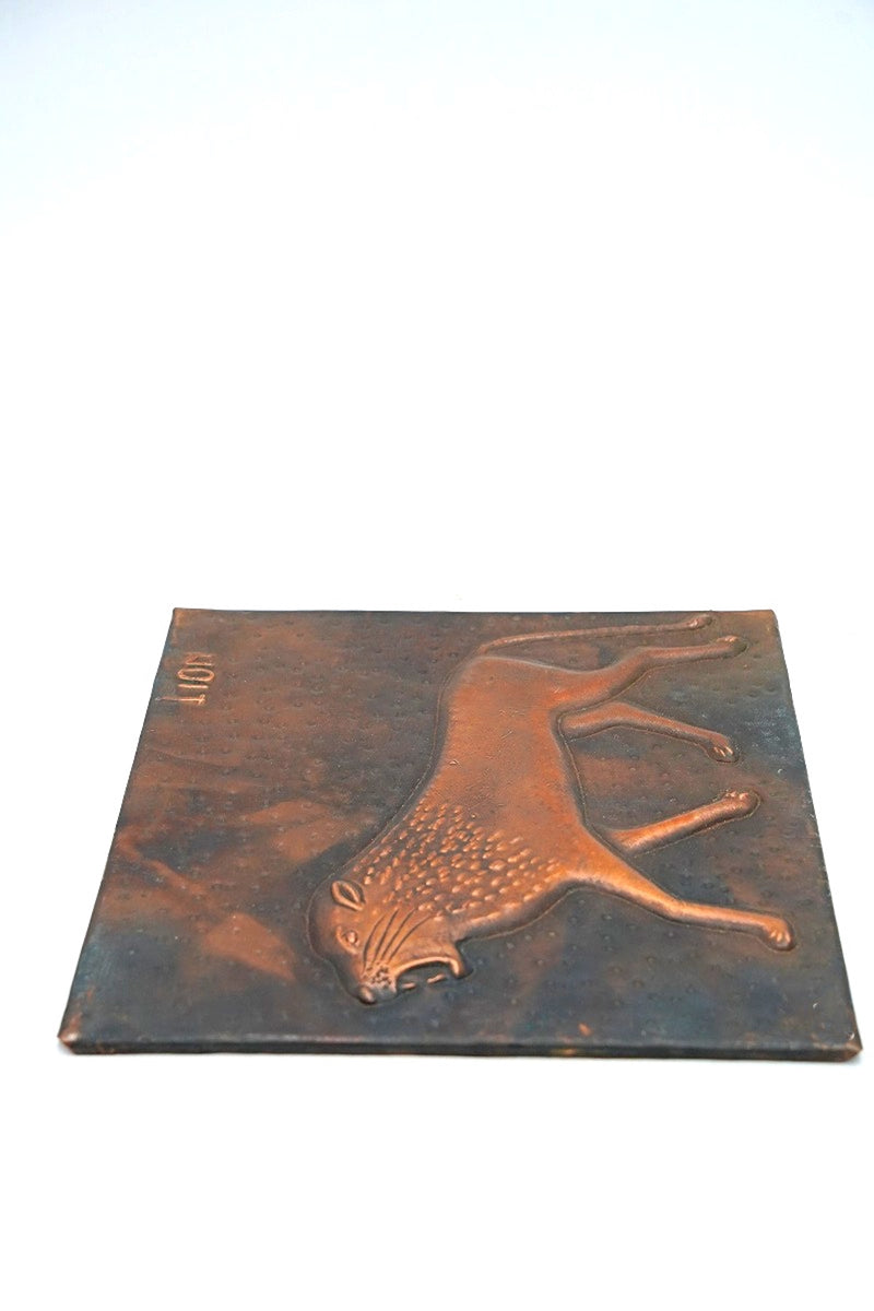 Leo motif copper plate relief<br> vintage yamato store