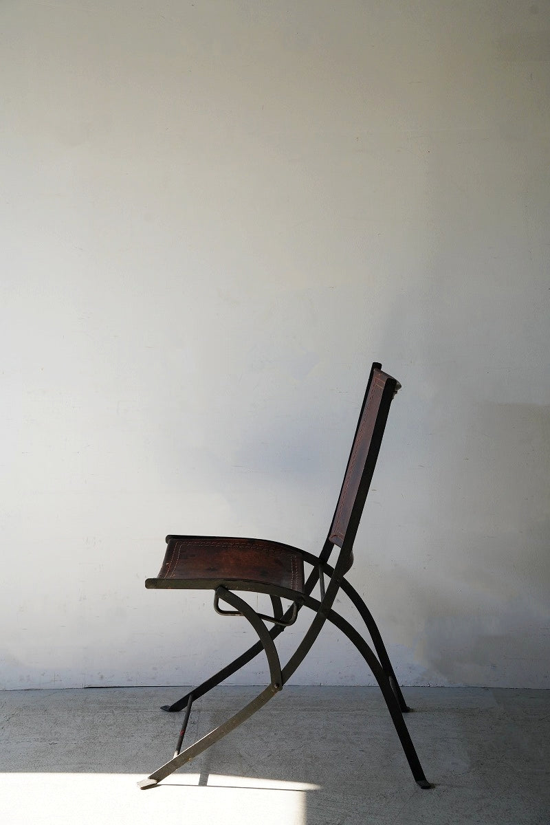 Leather x iron folding chair vintage<br> Yamato store