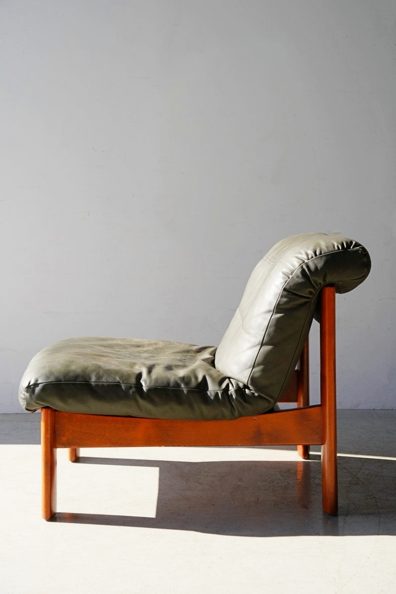 LEOLUX lounge chair vintage Sendagaya store<br>