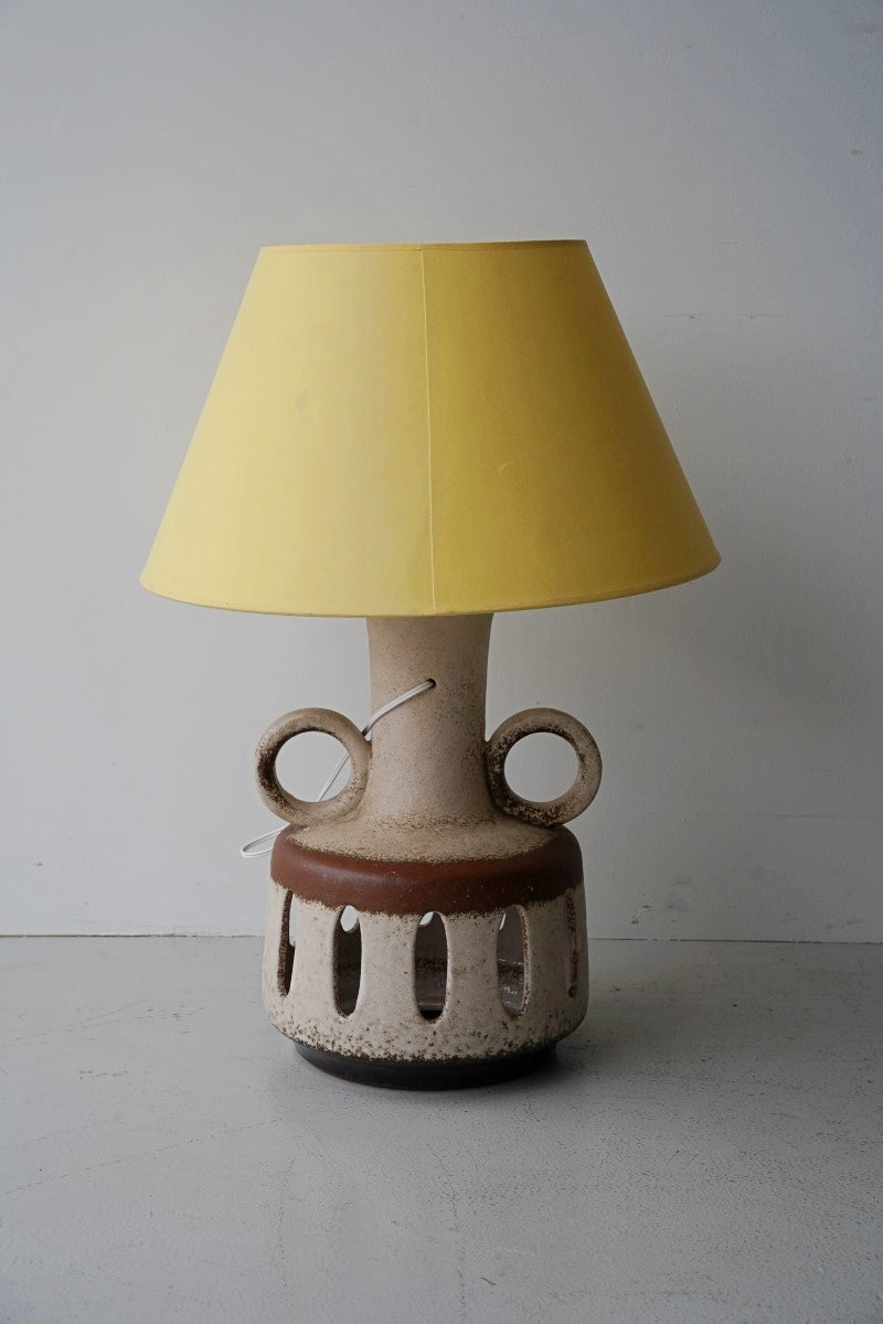 ceramic base table lamp<br> vintage<br> Yamato store