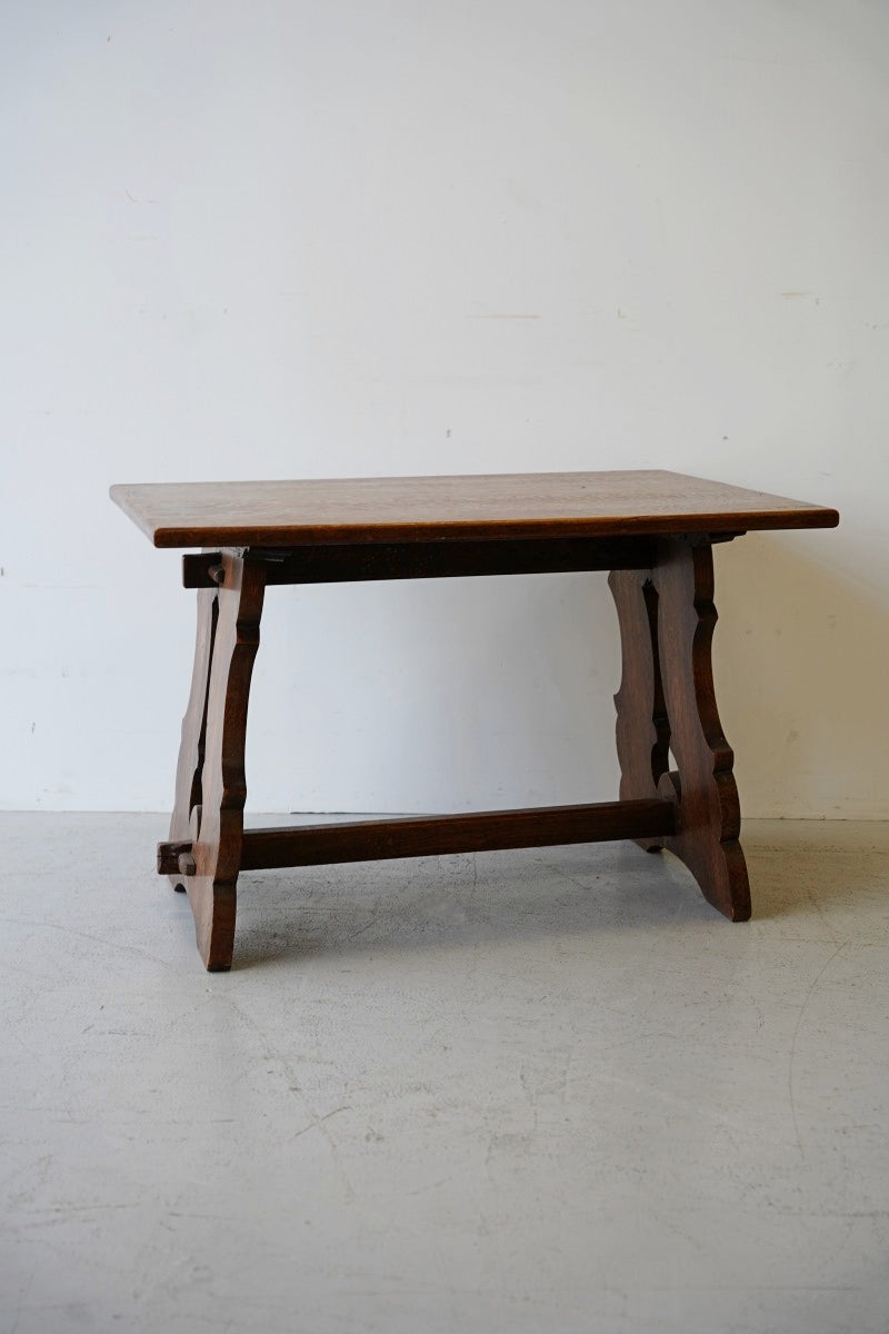 oak wood coffee table<br> vintage<br> Yamato store