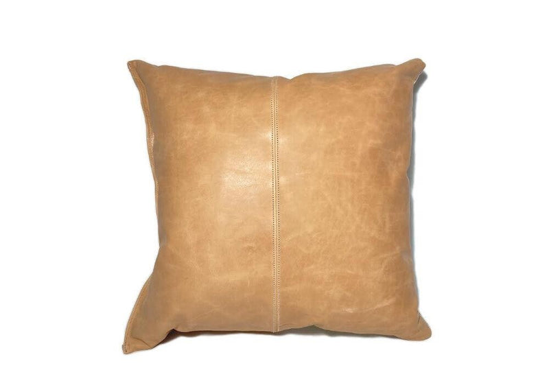 LEATHER CUSHION (natural camel×silver)