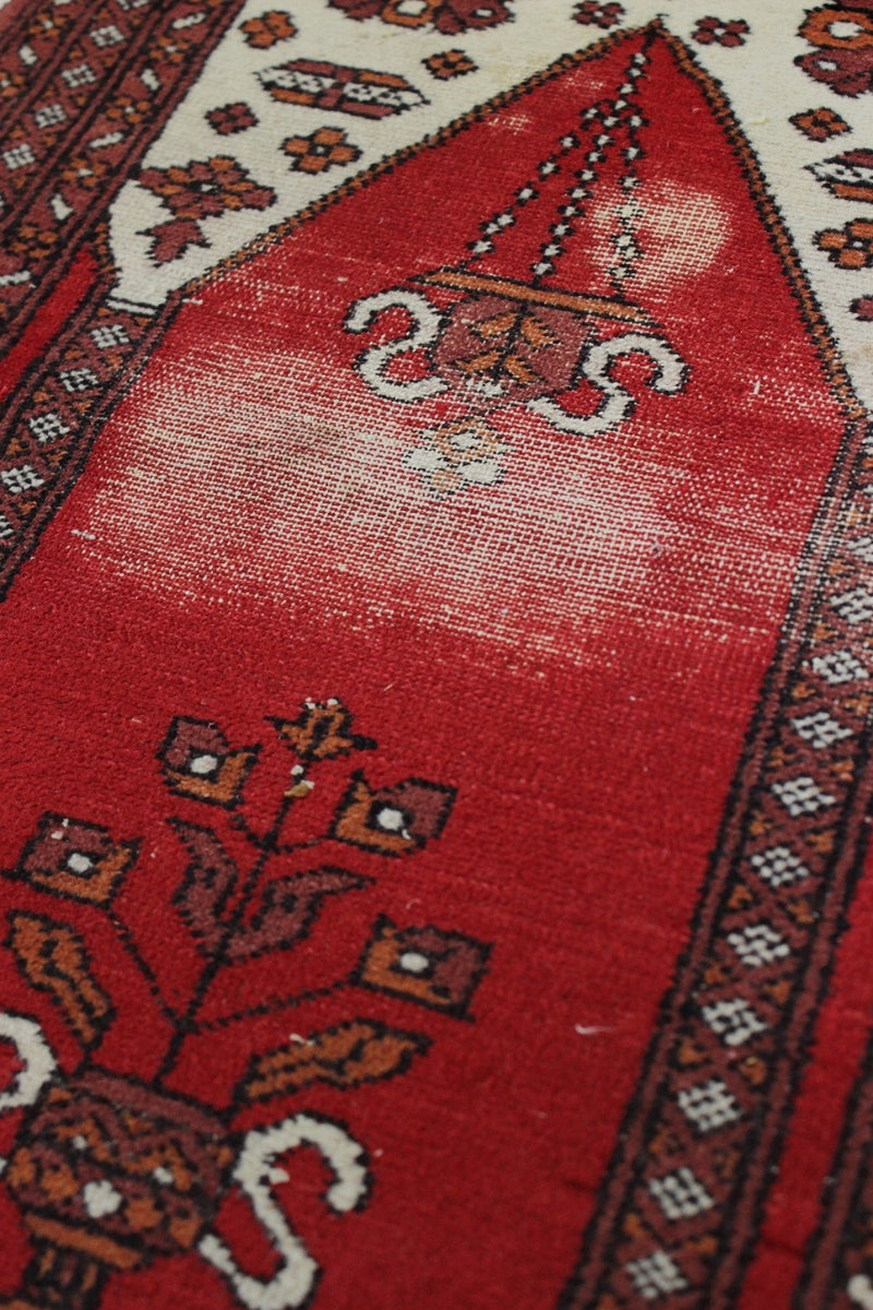 Tribal rug 1010×630<br> Vintage Sendagaya store