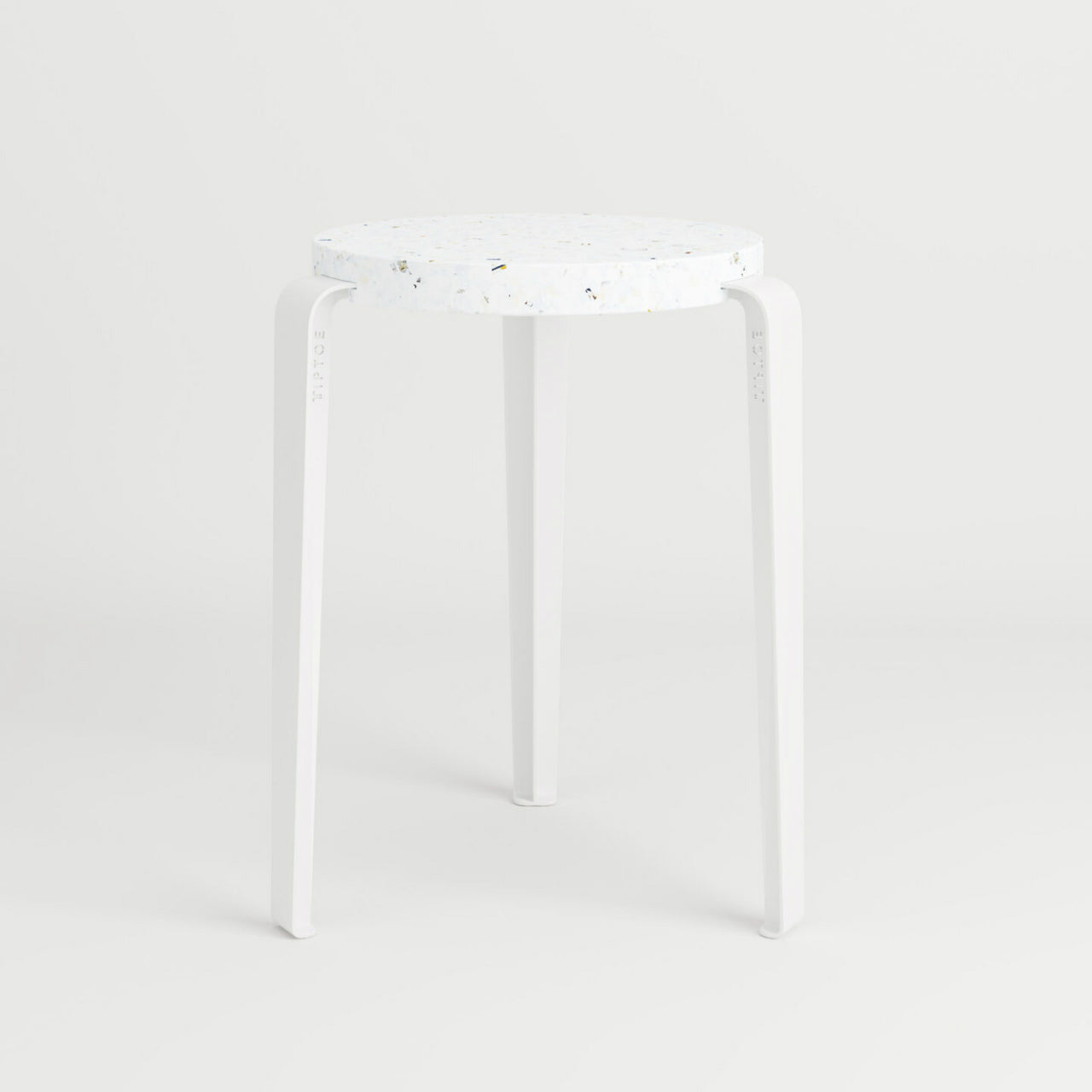 TIPTOE<br>LOU stool in recycled plastic VENEZIA <br>CLOUDY WHITE<br>cerote antiques - ヴィンテージ SHARK ATTACK