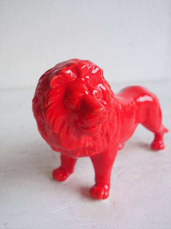 <br> Lion motif object red<br> Osaka store
