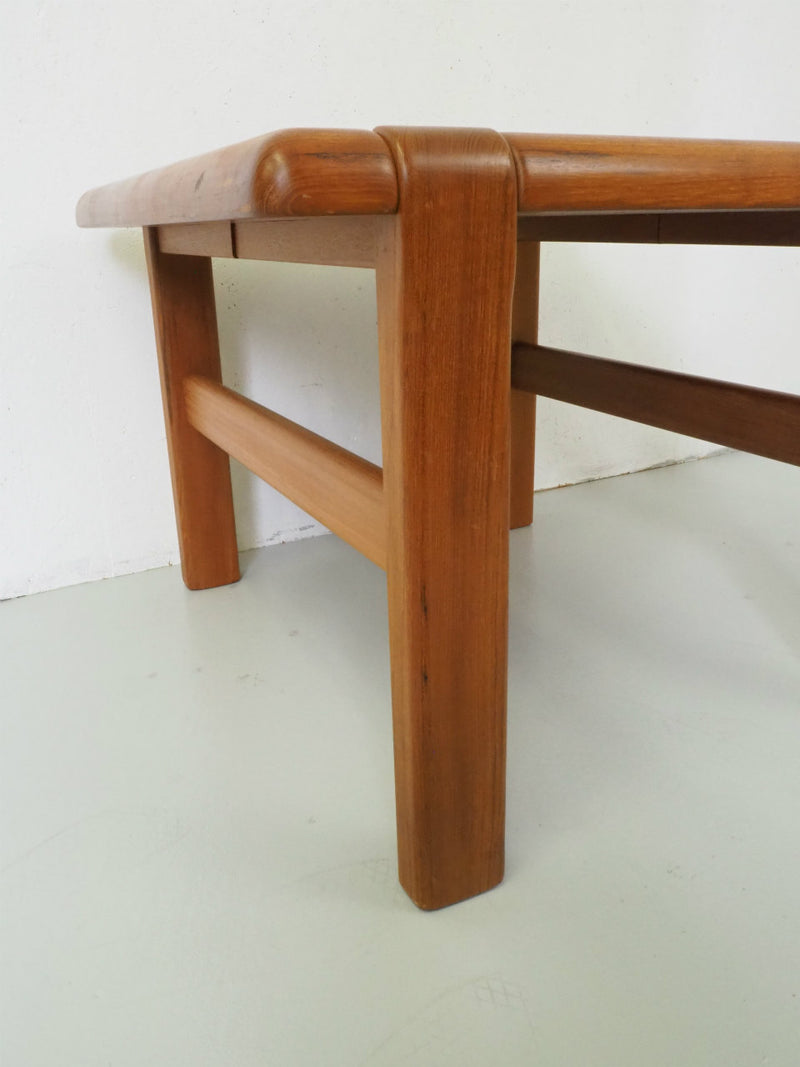Vintage solid teak wood coffee table Sendagaya store