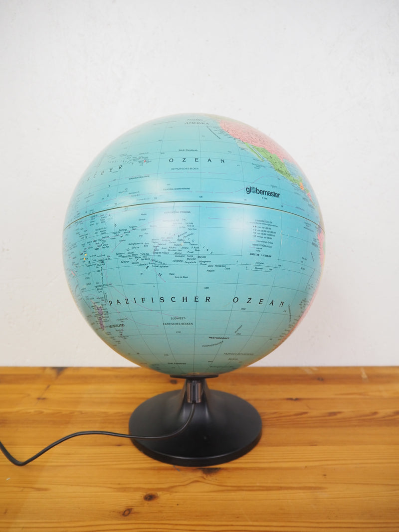 vintage<br> globemaster globe lamp Sendagaya store