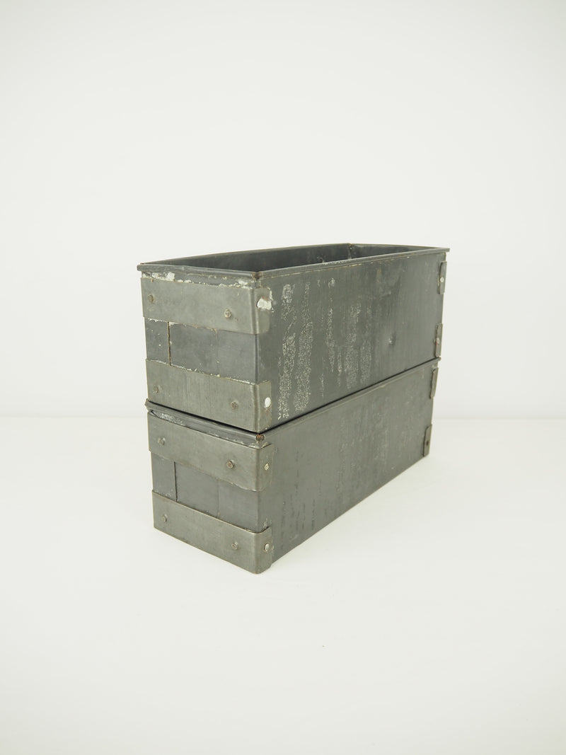 Vintage iron tool box B <br>Sendagaya store