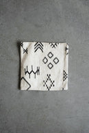 モロッコクッション/ベニワレン　40×40<br>大和店 - ヴィンテージ SHARK ATTACK