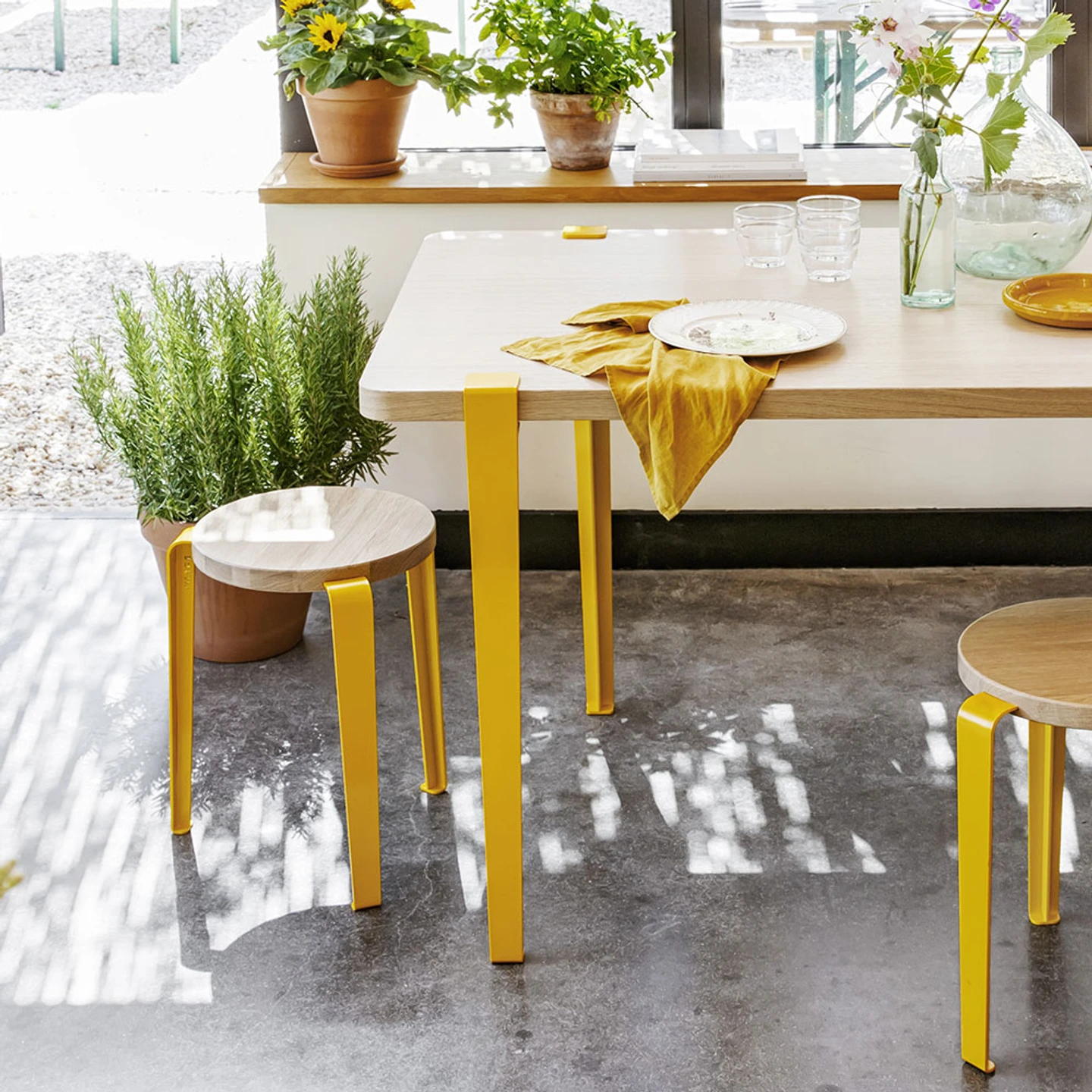 TIPTOE<br>Table and desk leg – 75 cm <br>SUNFLOWER YELLOW <br>大和店・大阪店・cerote antiques - ヴィンテージ SHARK ATTACK
